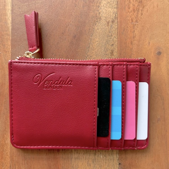 Vendula London Zippered Card and Wallet with Key Ring VEGAN Leather- Deep Red - Picture 4 of 6